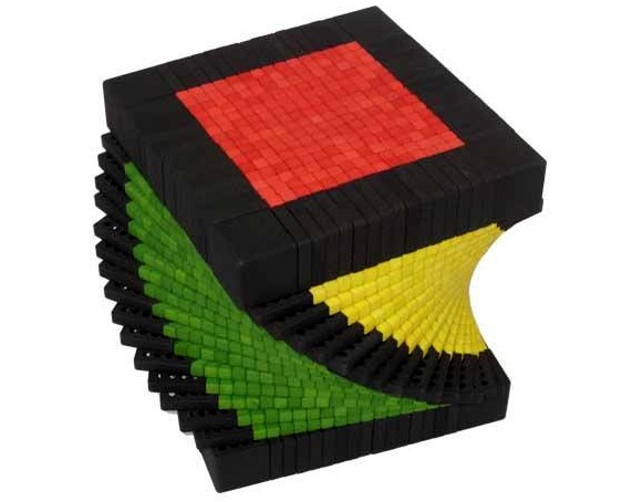 Гигантский кубик Рубика размером 17x17x17